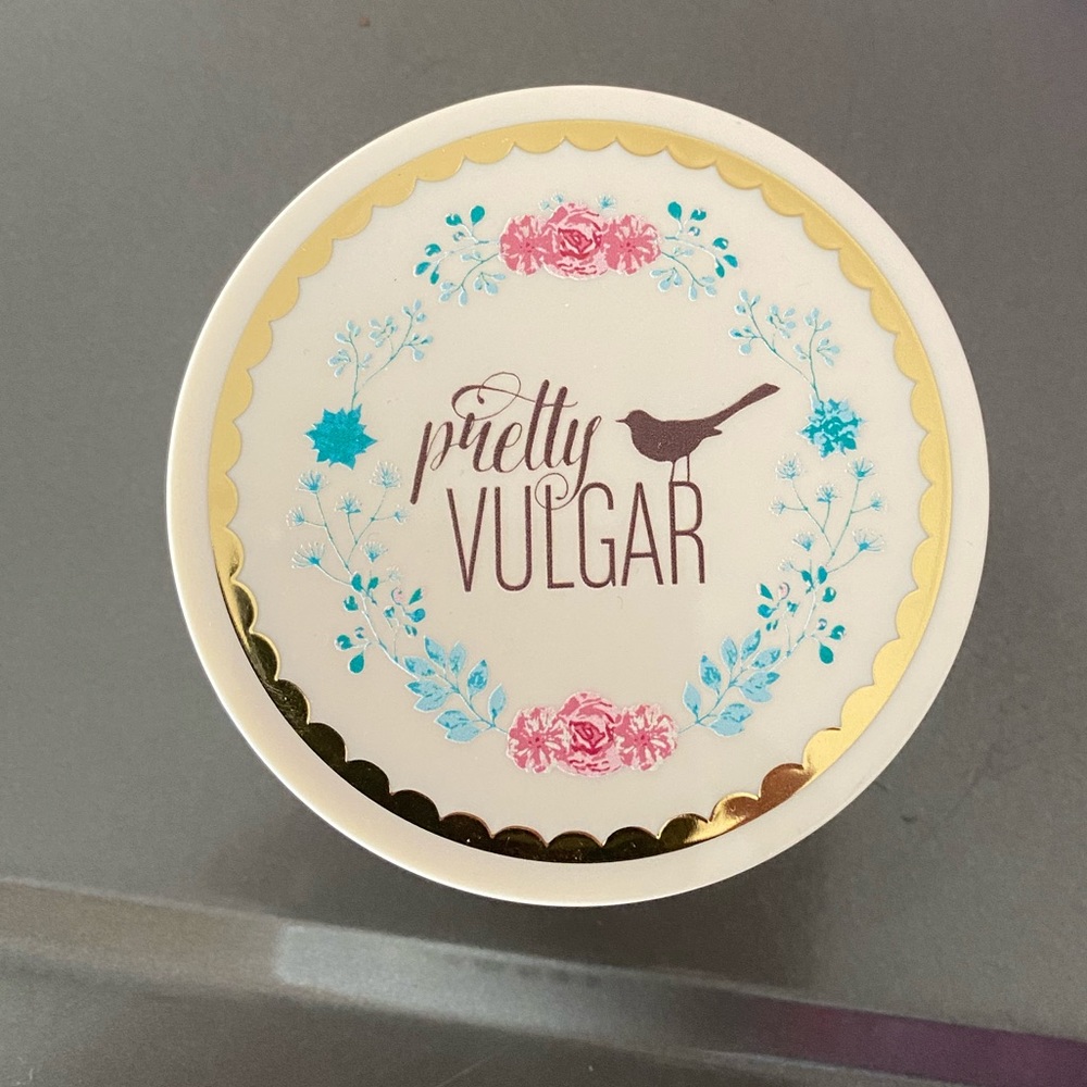 Pretty Vulgar Setting Powder